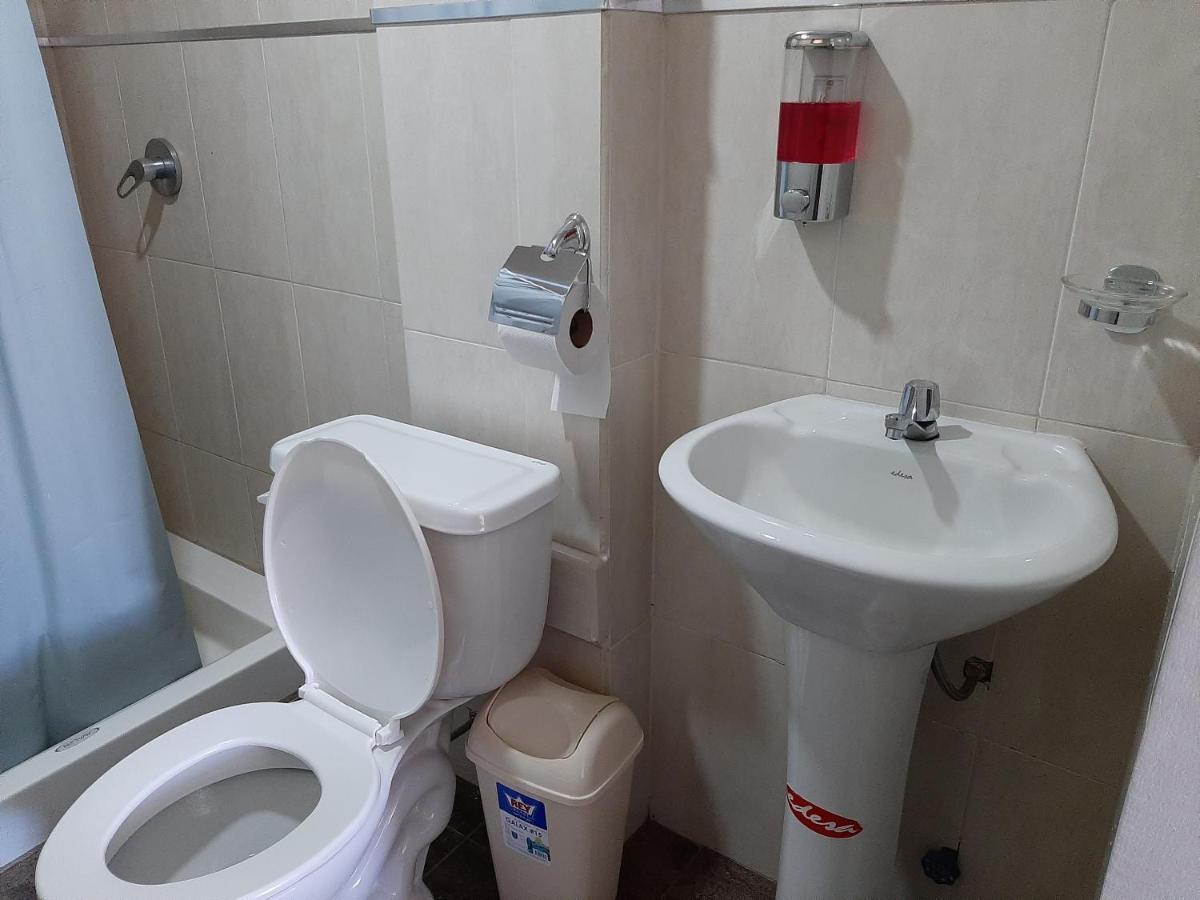Hostal Paukar Otavalo Luaran gambar
