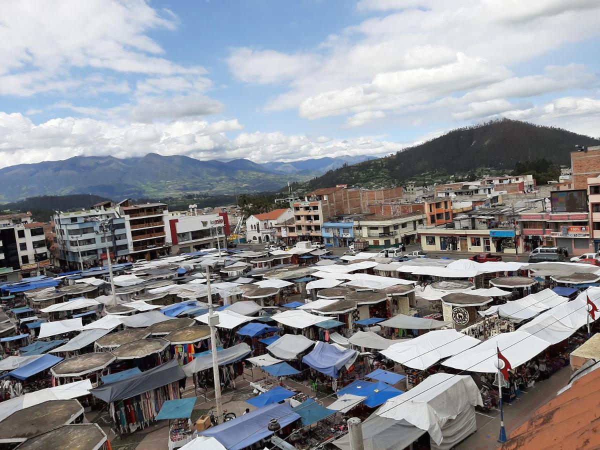 Hostal Paukar Otavalo Luaran gambar